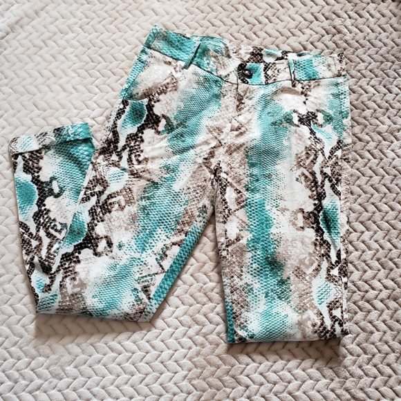 Python Print Pant Set - Picture 4 of 4